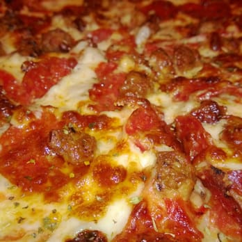 New York Giant Pizza - 14" 7.99 Pepperoni and Sausage - Pizza Near Me - Lakeside, California New York Giant Pizza - 14" 7.99 Pepperoni and Sausage - Pizza Near Me - Lakeside, California