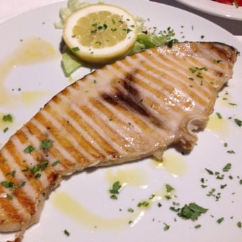 Gocce di Capri Restaurant - Schwertfisch - Seafood Near Me - Termini, NA