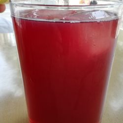 La Concha II - Tinto de verano con limon (2,50€)