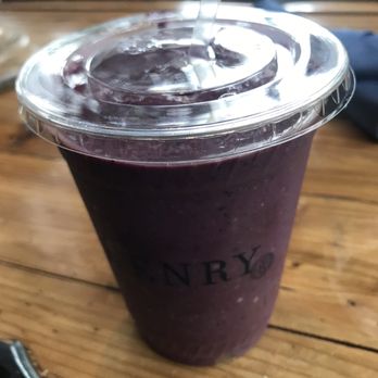 The Henry - Banana  Berry  Açaí smoothie - New American Near Me - Phoenix, Arizona