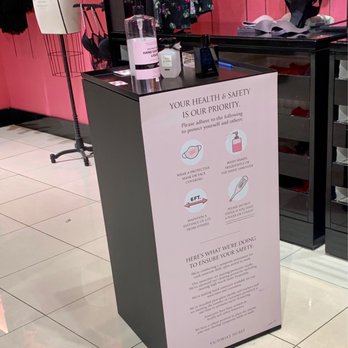 Victoria's Secret - Receptionist Area - Lingerie Near Me - Northridge, California Victoria's Secret - Receptionist Area - Lingerie Near Me - Northridge, California