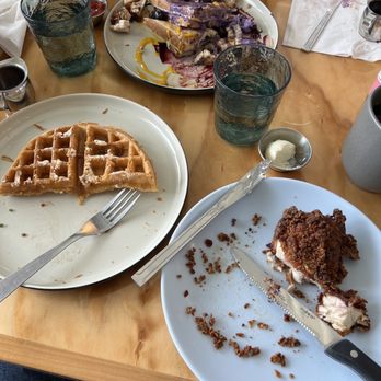 Toast Kitchen & Bakery - Fried chicken n' waffles - Breakfast & Brunch Near Me - Tustin, California Toast Kitchen & Bakery - Fried chicken n' waffles - Breakfast & Brunch Near Me - Tustin, California