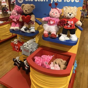 Build-A-Bear Workshop - Toy Stores Near Me - Paramus, New Jersey