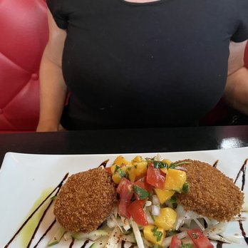 Twisted Oak Tavern - Look at those cakes! - American Near Me - Camarillo, California