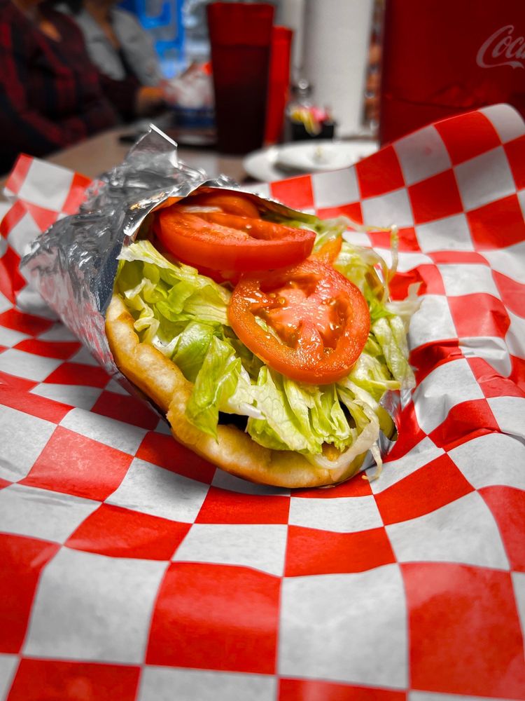 Eirinis Gyros and More