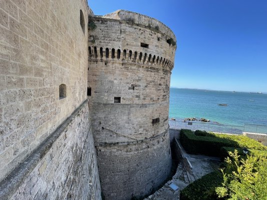 Castello Aragonese by null