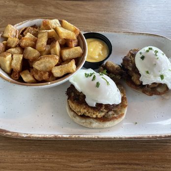 Brunches at The Pointe - Crab Cake Benedict - Breakfast & Brunch Near Me - Wilmington, North Carolina Brunches at The Pointe - Crab Cake Benedict - Breakfast & Brunch Near Me - Wilmington, North Carolina