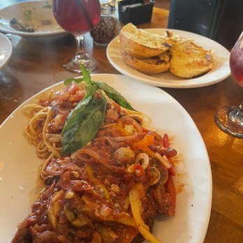 Pinocchio's Pizza - Spicy Cacciatore - Pizza Near Me - Pasadena, California Pinocchio's Pizza - Spicy Cacciatore - Pizza Near Me - Pasadena, California