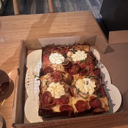 Postcard Pizza