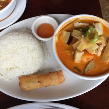 Thai Spice - Red curry lunch special. - Thai Near Me - Murfreesboro, Tennessee