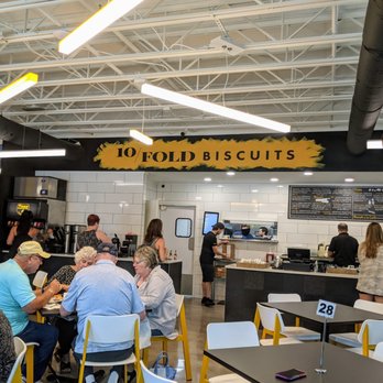 Seasons By 10/Fold - Interior - Breakfast & Brunch Near Me - Myrtle Beach, South Carolina Seasons By 10/Fold - Interior - Breakfast & Brunch Near Me - Myrtle Beach, South Carolina