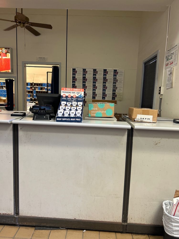 US POST OFFICE Updated September 2024 17 Reviews 3916 Oleander Dr
