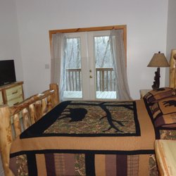 High Noon Guns - Contact the store 941-487-8460 to find out about renting the cabin in Blue Ridge Georgia or having the chance to win a free trip !!!