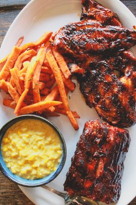 Gus's BBQ by null