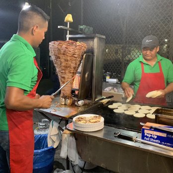 Tacos La Guera - Food Trucks Near Me - Los Angeles, California
