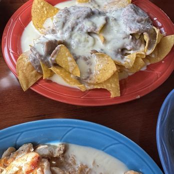 Hola Mexican Food - Bean Nachos - New Mexican Cuisine Near Me - St. Peters, Missouri