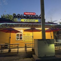 Taqueria Don Carbon Express - Outside