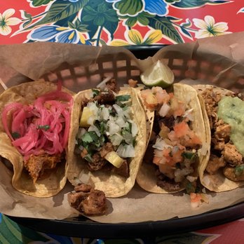 Rosa Negra - Taco variety plate - Mexican Near Me - Barcelona, B Rosa Negra - Taco variety plate - Mexican Near Me - Barcelona, B