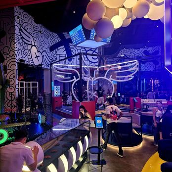 Play Playground - Other players testing their skills! - Bars Near Me - Las Vegas, Nevada