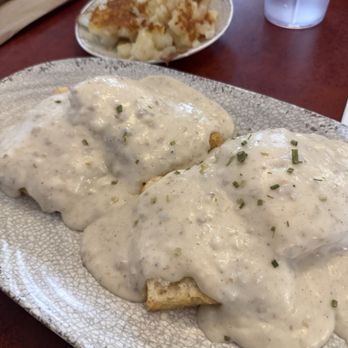 The Pancake Pantry - Biscuits & Gravy - Breakfast & Brunch Near Me - Nashville, Tennessee The Pancake Pantry - Biscuits & Gravy - Breakfast & Brunch Near Me - Nashville, Tennessee