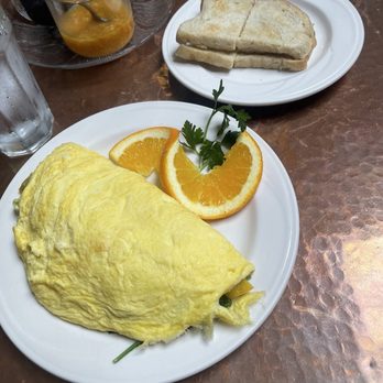 The Tuck Box - Veggie omelette. - Coffee & Tea Near Me - Carmel, California The Tuck Box - Veggie omelette. - Coffee & Tea Near Me - Carmel, California