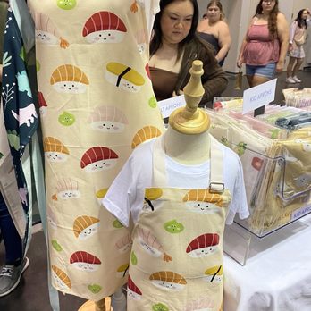 Sj Made Holiday Fair - Apron - Flea Markets Near Me - Santa Clara, California Sj Made Holiday Fair - Apron - Flea Markets Near Me - Santa Clara, California