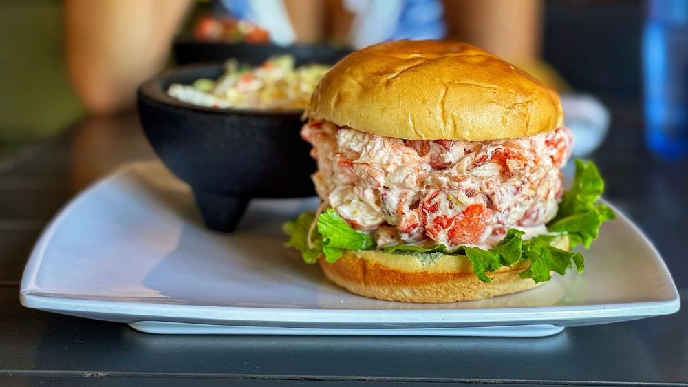Island House Tap & Grill