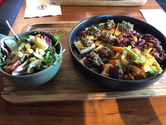 Africa Coffee & Tea by null