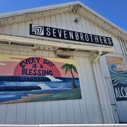 Hawaii Tours - We came to eat North Shore