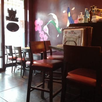 Mon Roll House - Bar seating and reserved dining - Japanese Near Me - Santa Monica, California