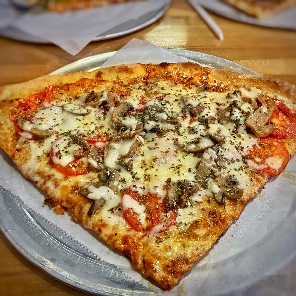 MAMA’S PIZZA 77 Photos & 155 Reviews Pizza 5950 N Point Pkwy