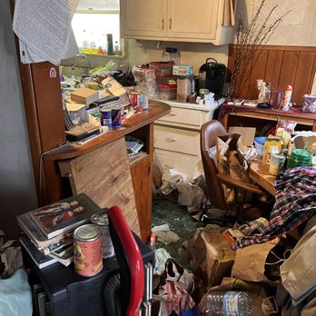 La Junk Haul - the mess my renter left me - Junk Removal & Hauling Near Me La Junk Haul - the mess my renter left me - Junk Removal & Hauling Near Me
