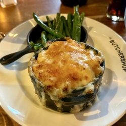 The Butchershop Bar & Grill - Sides of Mac & Cheese & Green Beans & Garlic