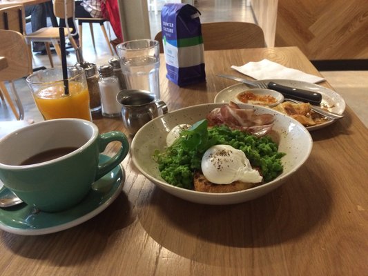 St. Kilda Cafe & Bakery by null