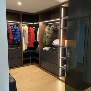 Acadia Architecture - Walk in closet - Architects Near Me - Los Gatos, California Acadia Architecture - Walk in closet - Architects Near Me - Los Gatos, California