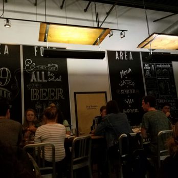 Area Four - The inside - Pizza Near Me - Cambridge, Massachusetts