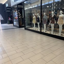 Nina's