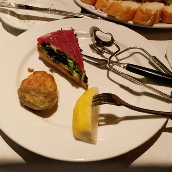 Dal Rae Restaurant - Ahi Sashimi On Toast & Mushrooms Stuffed with Crab (4) - Steakhouses Near Me - Pico Rivera, California Dal Rae Restaurant - Ahi Sashimi On Toast & Mushrooms Stuffed with Crab (4) - Steakhouses Near Me - Pico Rivera, California