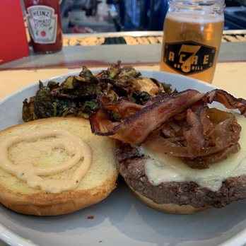 7 Acre BarnGrill - Pimento aioli bacon cheeseburger with brussel sprouts and a mason jar of the Eventide brew (can't remember which one though, oops) - New American Near Me - Alpharetta, Georgia