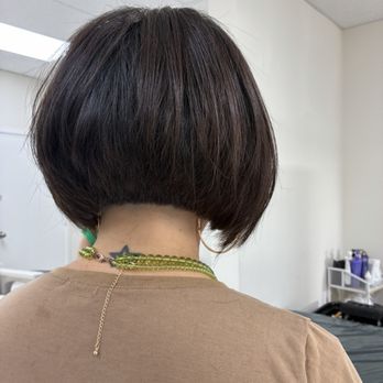 Victoria’s Salon - Very nice layers! Good work! - Hair Stylists Near Me Victoria’s Salon - Very nice layers! Good work! - Hair Stylists Near Me