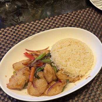 Noods To Go - Kung Pao Whitefish with garlic rice - Asian Fusion Near Me - Costa Mesa, California Noods To Go - Kung Pao Whitefish with garlic rice - Asian Fusion Near Me - Costa Mesa, California