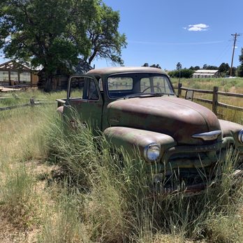 Zion Mountain Ranch - Old Chevy Truck - Guest Houses Near Me - Mount Carmel, Utah Zion Mountain Ranch - Old Chevy Truck - Guest Houses Near Me - Mount Carmel, Utah