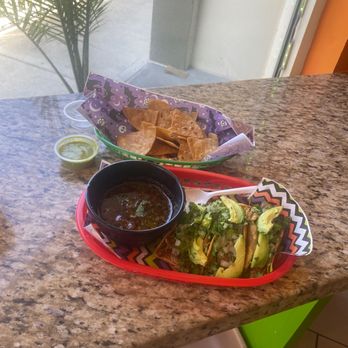 Que Chido Restaurant - BIRRIA TACOS w Birria broth some requested avocado on tacos - New Mexican Cuisine Near Me - North Miami Beach, Florida Que Chido Restaurant - BIRRIA TACOS w Birria broth some requested avocado on tacos - New Mexican Cuisine Near Me - North Miami Beach, Florida
