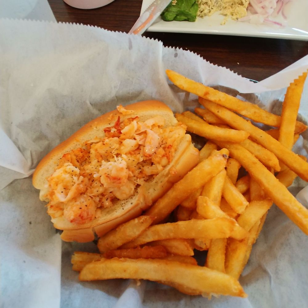 Get Hooked Grill - Seafood Near Me - Hudson, Florida Get Hooked Grill - Seafood Near Me - Hudson, Florida
