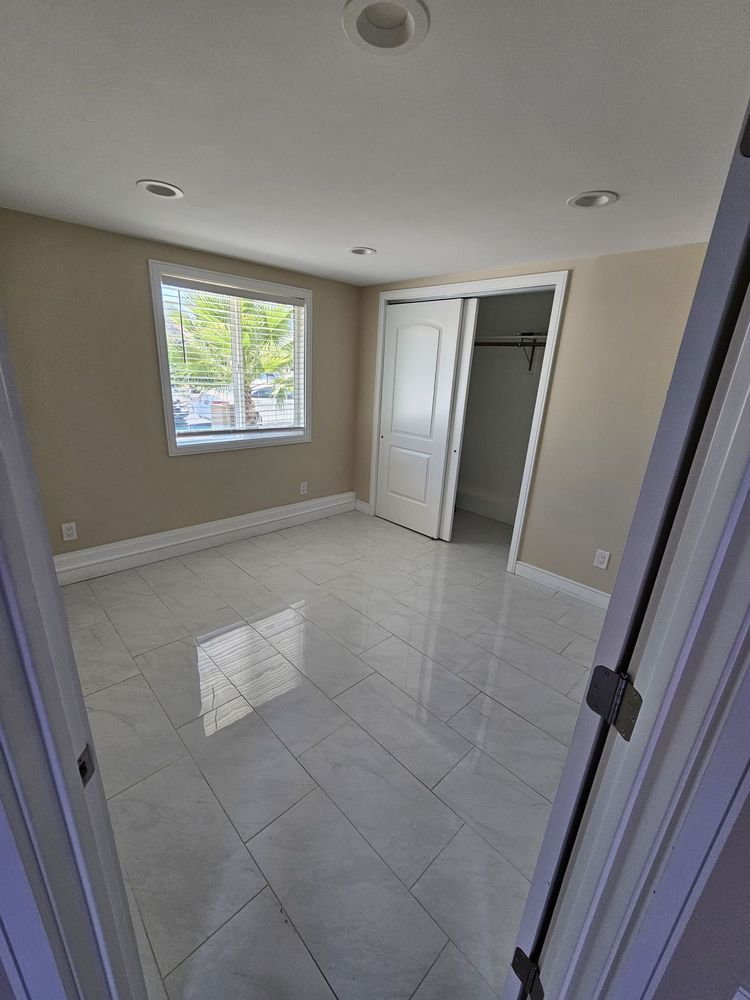 Slide of Jared Handyman