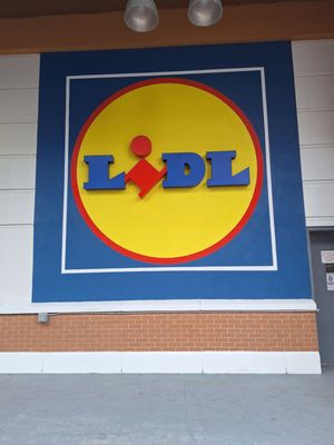 Lidl by null
