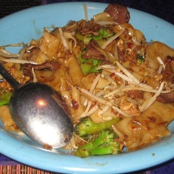 Thai Siam Restaurant - Pad See Ew with Beef - Thai Near Me - Seattle, Washington Thai Siam Restaurant - Pad See Ew with Beef - Thai Near Me - Seattle, Washington