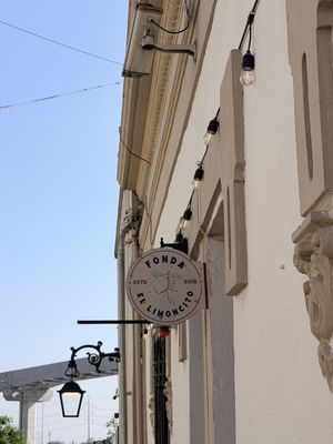 Fonda El Limoncito by null