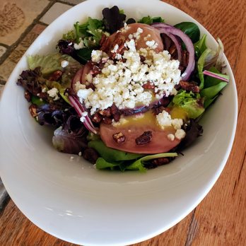Christopher's Restaurant & Catering - Berries and Greens at Christopher's - American Near Me - Dayton , Ohio