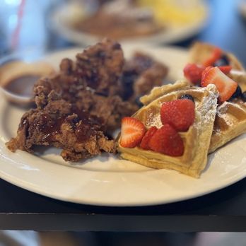 Aromas - Chicken and Waffles - Buffets Near Me - Fresno, California Aromas - Chicken and Waffles - Buffets Near Me - Fresno, California